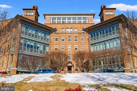 2425 L St NW #509, Washington, DC 20037