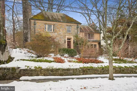4708 Linnean Ave NW, Washington, DC 20008