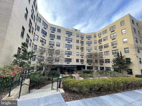 1801 Clydesdale Pl NW #316, Washington, DC 20009