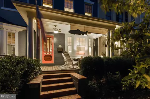 2828 27th St NW, Washington, DC 20008