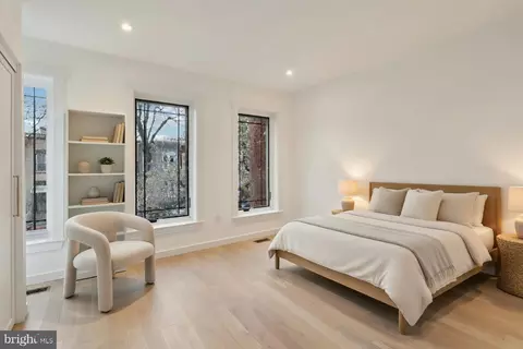 Bedroom - 55 P St NW, Washington, DC 20001 photo 4 of 7