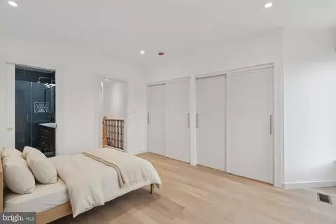 Bedroom - 55 P St NW, Washington, DC 20001 photo 6 of 7