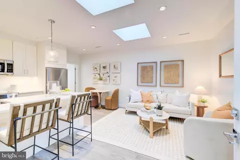 1357 Nicholson St NW #6, Washington, DC 20011