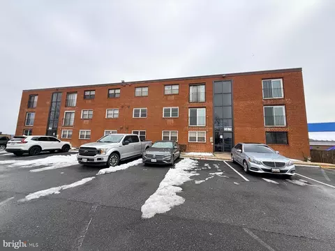 3415 5th St SE #34, Washington, DC 20032