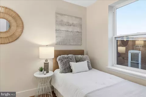 Bedroom - 820 13th St NE, Washington, DC 20002 photo 4 of 8