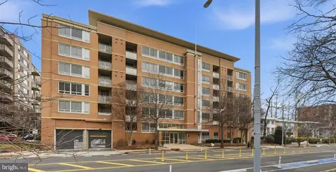 355 I St SW #116, Washington, DC 20024