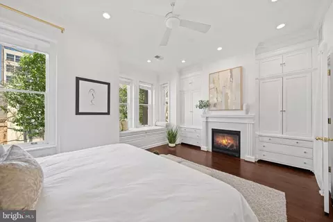 2012 Hillyer Pl NW, Washington, DC 20009 photo 14