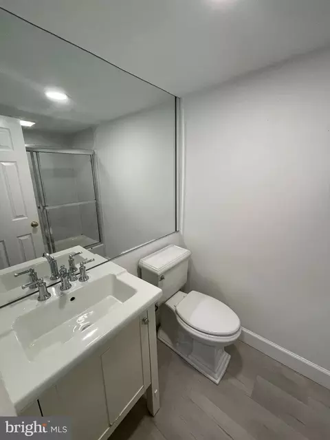 2012 Hillyer Pl NW, Washington, DC 20009 photo 31