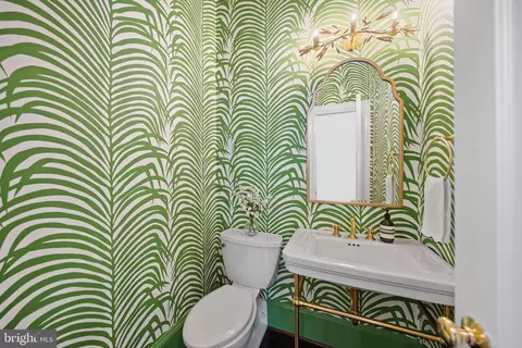 2012 Hillyer Pl NW, Washington, DC 20009 photo 12