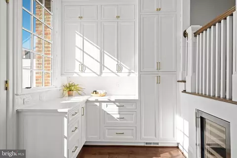 2012 Hillyer Pl NW, Washington, DC 20009 photo 11