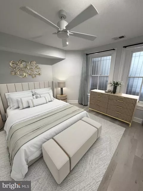 2012 Hillyer Pl NW, Washington, DC 20009 photo 32