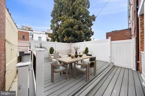 2012 Hillyer Pl NW, Washington, DC 20009 photo 27