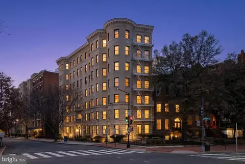 1115 12th St NW #104, Washington, DC 20005