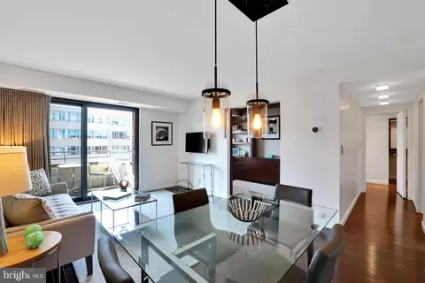 1401 17th St NW #804, Washington, DC 20036