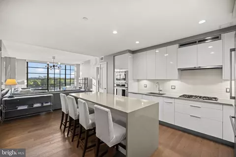 45 Sutton Sq SW #503, Washington, DC 20024 photo 8