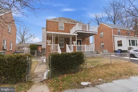 716 Croissant Pl SE, Washington, DC 20019