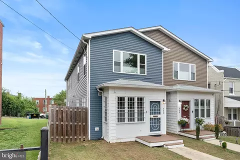 948 Division Ave NE, Washington, DC 20019