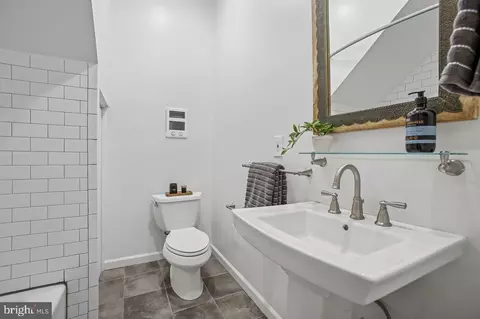 1200 Walter St SE, Washington, DC 20003 photo 17