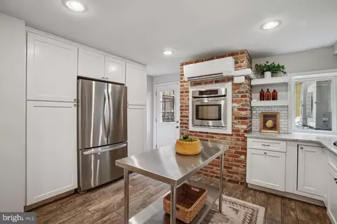 1200 Walter St SE, Washington, DC 20003 photo 9