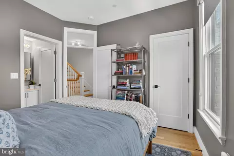 Bedroom - 1305 D St SE, Washington, DC 20003 photo 4 of 4