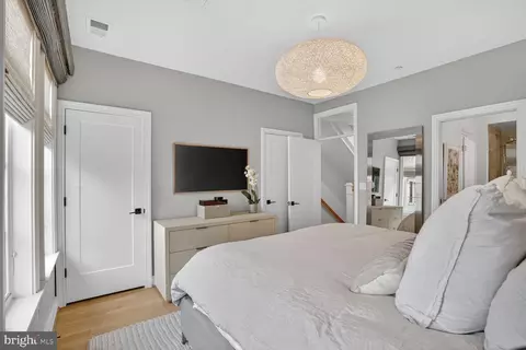 Bedroom - 1305 D St SE, Washington, DC 20003 photo 2 of 4