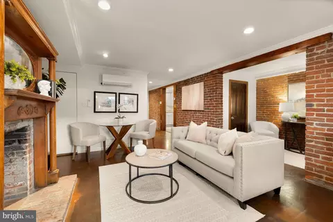 Living - 1436 Q St NW, Washington, DC 20009 photo 5 of 5