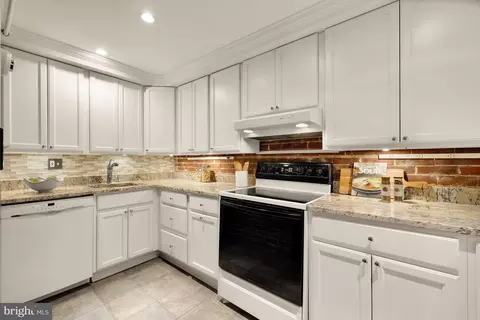 Kitchen - 1436 Q St NW, Washington, DC 20009 photo 3 of 3