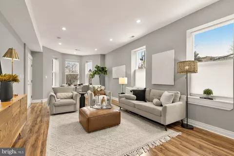 1719 Lincoln Rd NE #1, Washington, DC 20002