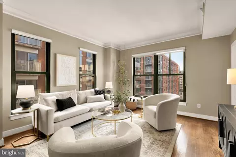 910 M St NW #804, Washington, DC 20001