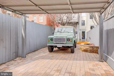 1135 C St NE, Washington, DC 20002 photo 15