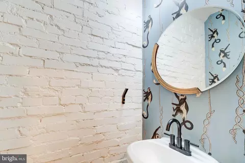 1135 C St NE, Washington, DC 20002 photo 5