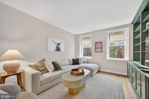 3811 39th St NW #D88, Washington, DC 20016