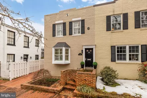 2808 Olive St NW, Washington, DC 20007