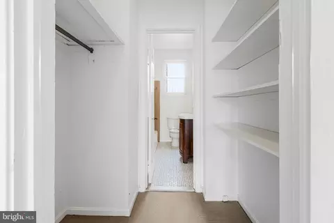 Entry Way - 511 2nd St SE, Washington, DC 20003 photo 4 of 4