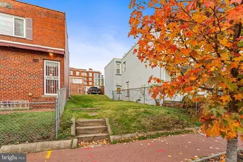 1018 4th St NE, Washington, DC 20002 photo 5