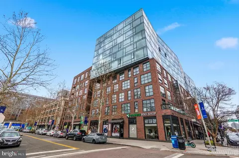 335 L St SE, Washington, DC 20003 photo 43