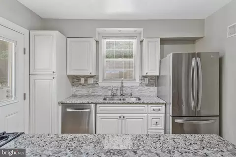 Kitchen - 1714 33rd Pl SE, Washington, DC 20020 photo 2 of 4
