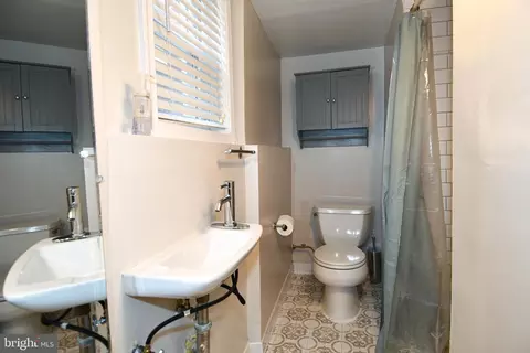 Bath - 1714 33rd Pl SE, Washington, DC 20020 photo 8 of 9