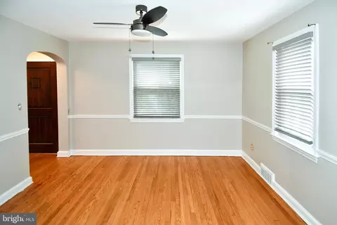 Living - 1714 33rd Pl SE, Washington, DC 20020 photo 12 of 12