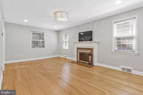 Living - 1714 33rd Pl SE, Washington, DC 20020 photo 1 of 12