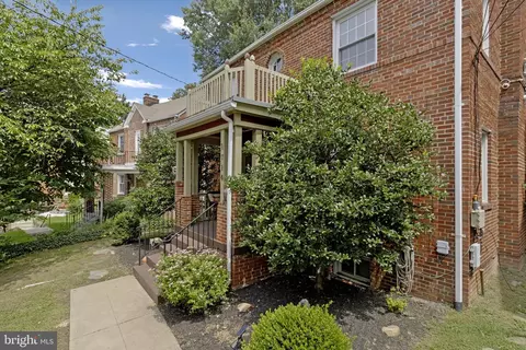 Exterior - 1714 33rd Pl SE, Washington, DC 20020 photo 5 of 17