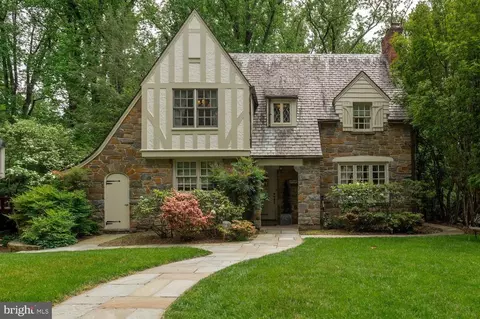 4968 Quebec St NW, Washington, DC 20016