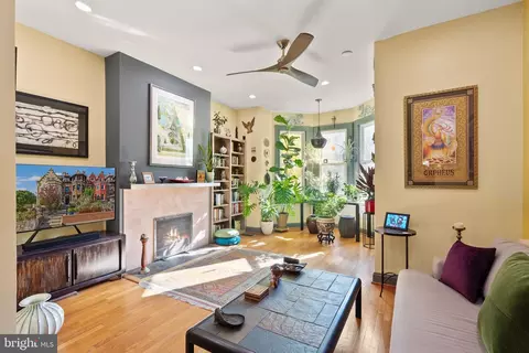 1335 Harvard St NW #1, Washington, DC 20009