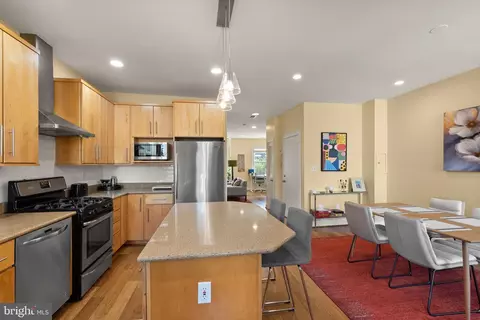 1335 Harvard St NW #PH2, Washington, DC 20009 photo 10