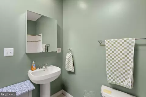 1335 Harvard St NW #PH2, Washington, DC 20009 photo 16