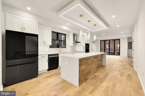 1516 Levis St NE #1, Washington, DC 20002