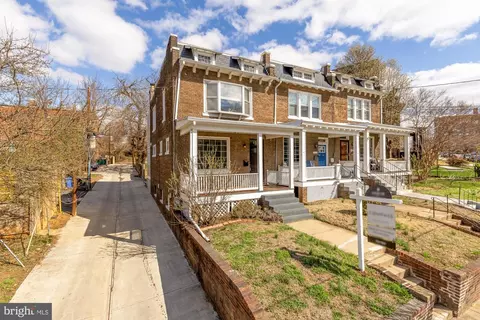410 Douglas St NE, Washington, DC 20017