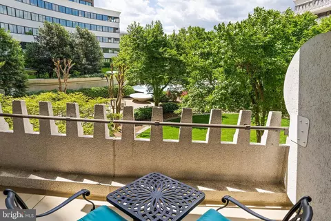 700 New Hampshire Ave NW #320, Washington, DC 20037