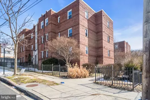1800 28th Pl SE #201, Washington, DC 20020