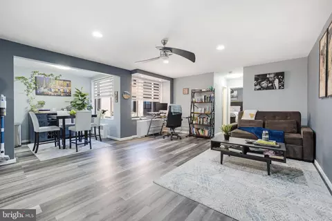 5112 Macarthur Blvd NW #209, Washington, DC 20016